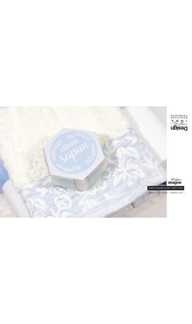 Trusou de botez cu broderie personalizata pentru baieti, Regele leu 10